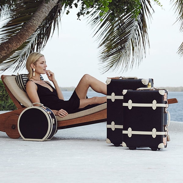 SteamLine Luggage The Starlet Review