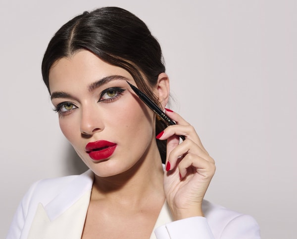 About Stila Cosmetics