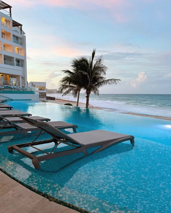 Sun Palace Review