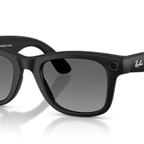 Sunglass Hut Ray-Ban Meta Review
