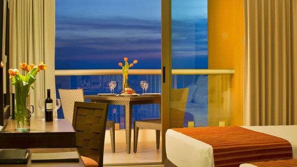 Sunset Plaza Beach Resort Review