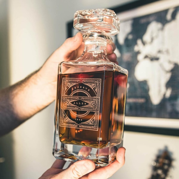 Swanky Badger Personalized Whiskey Decanter Review
