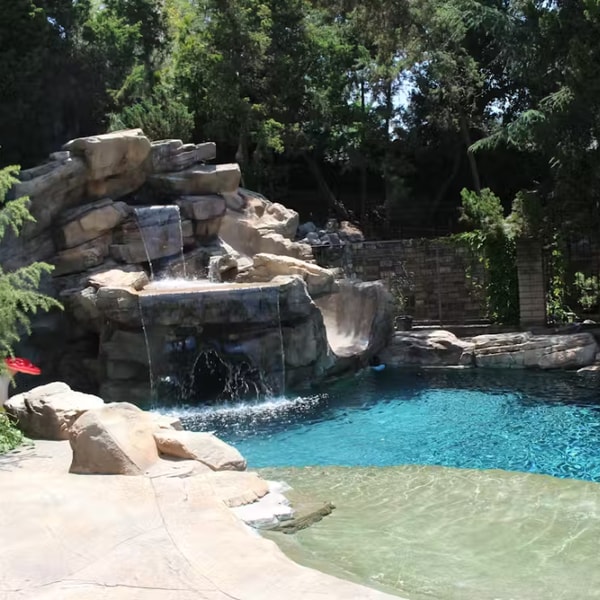 Swimply White Lodge Pool Review