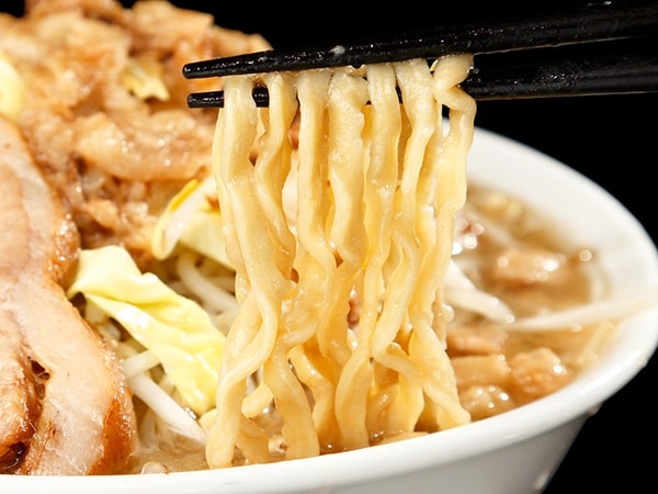 Takumen 夢のラーメン レビュー