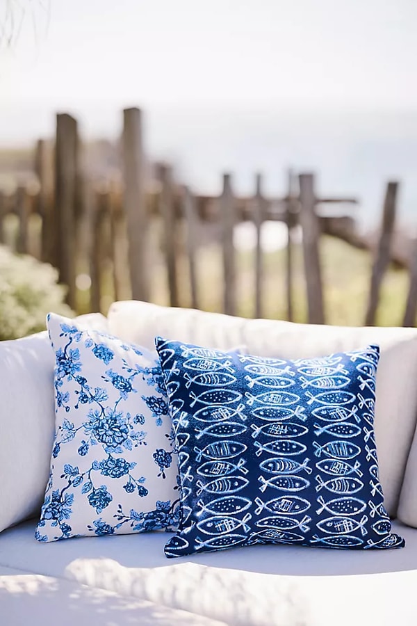 Terrain Sunbrella Porcelain Floral Outdoor Pillow Review