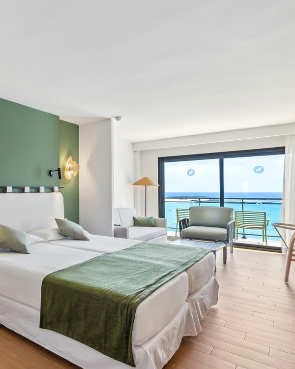 THB Hotels Review