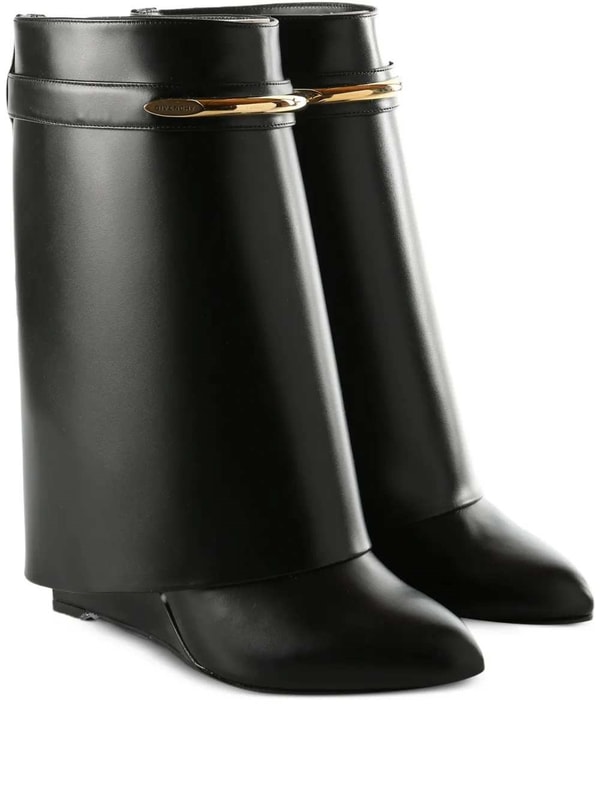 The Apartment Givenchy Stivali In Pelle Con Cinturino Review