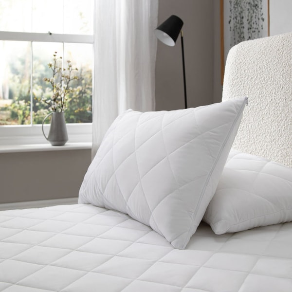 The Fine Bedding Allergy Defence Pillow Protector Review