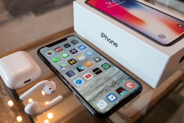 The iOutlet Review