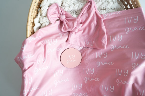 The Little Lemons Company Personalized Baby Swaddle Set Review
