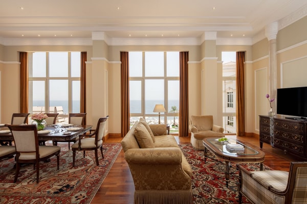 About The Regency Hotel
