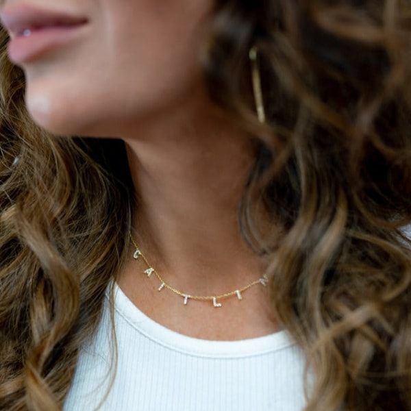 The Sis Kiss Mini Personalized Custom Name Necklace Review