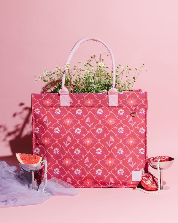 The Somewhere Co. Rosewood Ultimate Tote Review