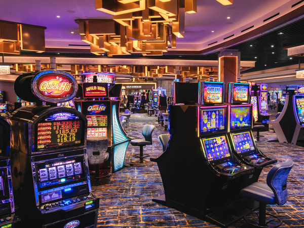 The Highlights of The STRAT Hotel, Casino & Tower