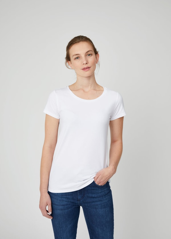 Theo + George Lillian Crew Neck Tee Review
