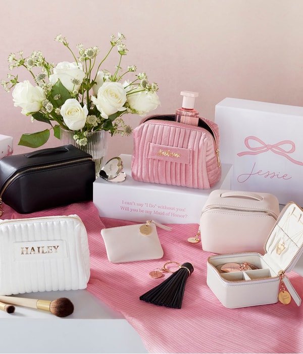 About Things Remembered Personalized Gifts