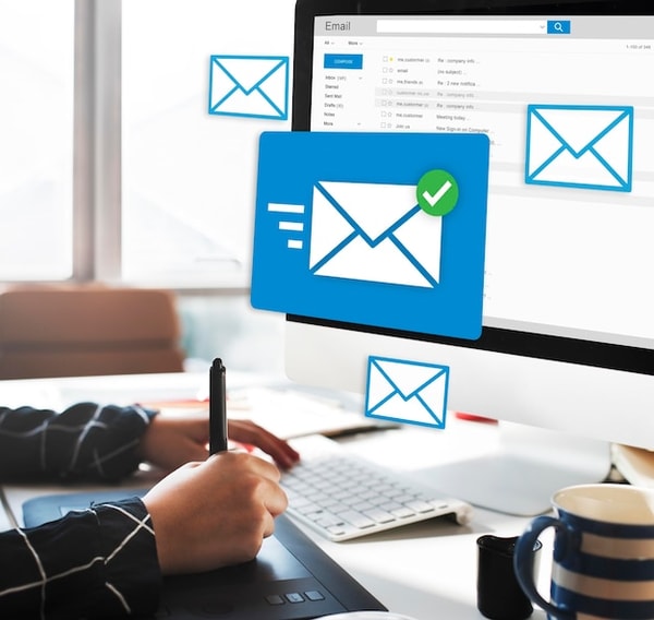 About Thunder Mailer