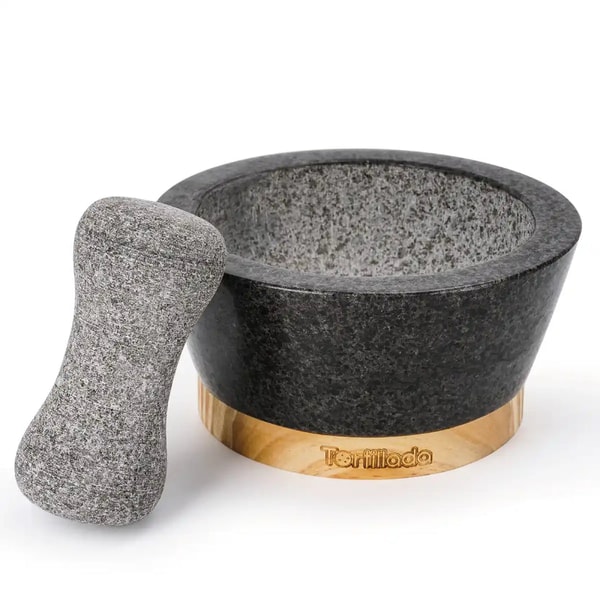 Tortillada M&ouml;rser mit St&ouml;&szlig;el aus Granit &ndash; Molcajete Set mit Holzbasis Bewertung
