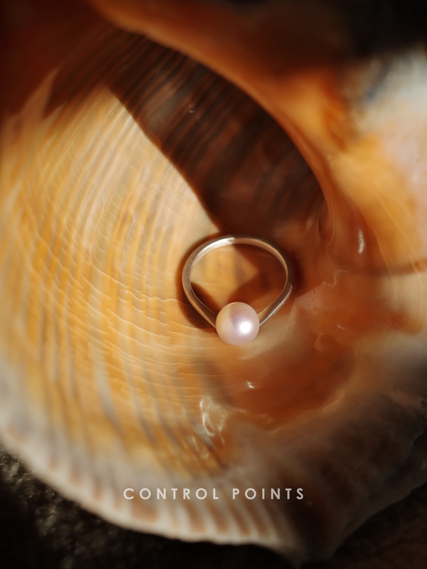 TROVE & TONE Gravity Pearl Ring Review
