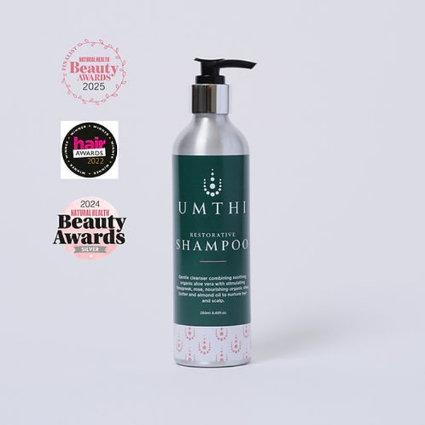 Umthi Beauty Botanical Brew Restorative Shampoo Review