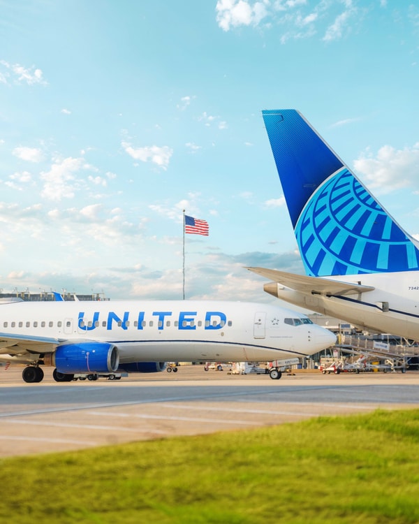 United Airlines Passenger Flights Review