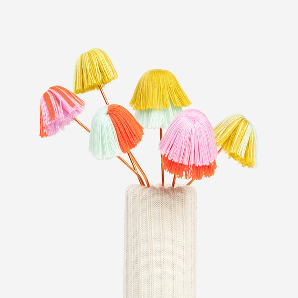 Verloop Tassel Flower Bouquet Review