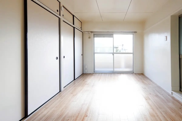 Village House 1DK Units at Village House 一宮 Review