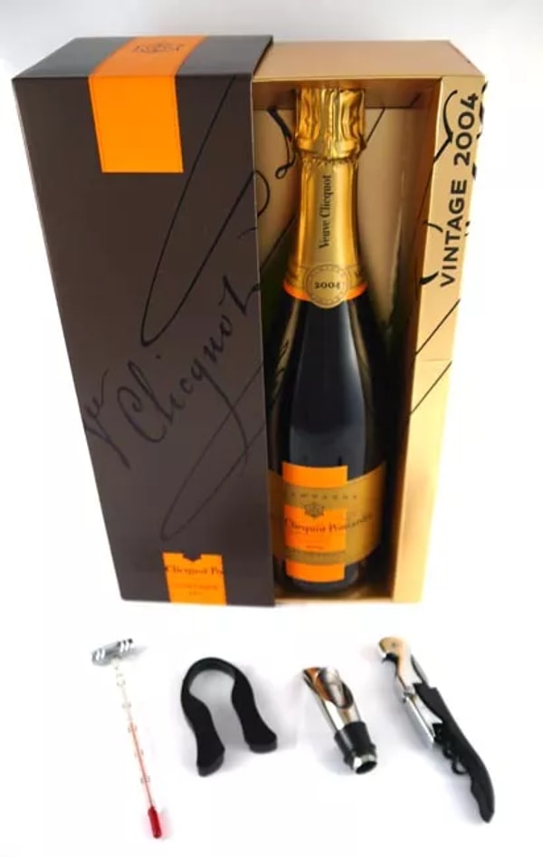 Vintage Wine Gifts 2008 Veuve Clicquot Brut Vintage Champagne Review
