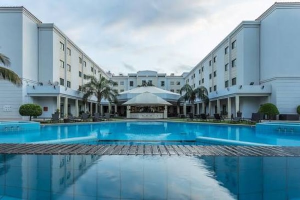 VIP Hotels Review