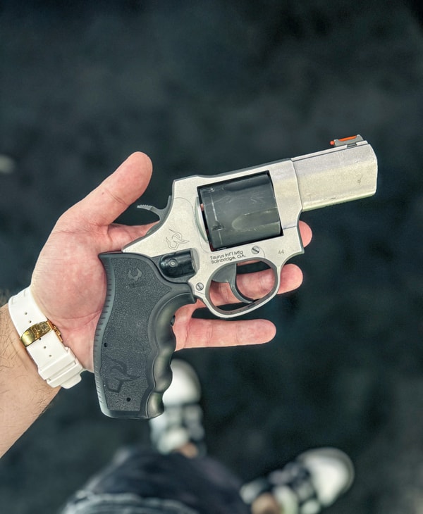 Viridian Weapon Technologies Review