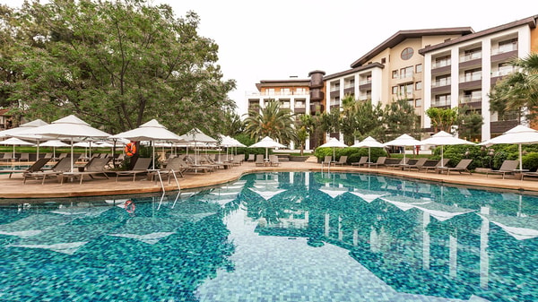 Voyage Hotels Review