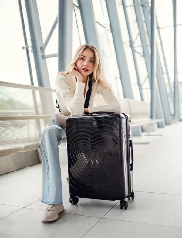 VUCH Unika Black Review