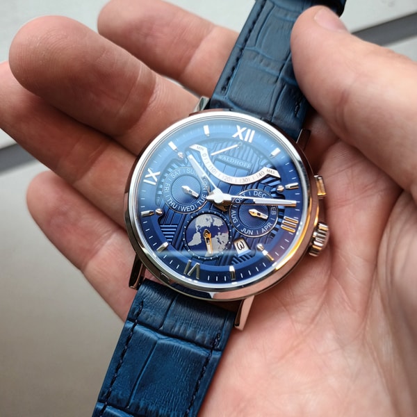 &Uuml;ber Waldhoff Timepieces