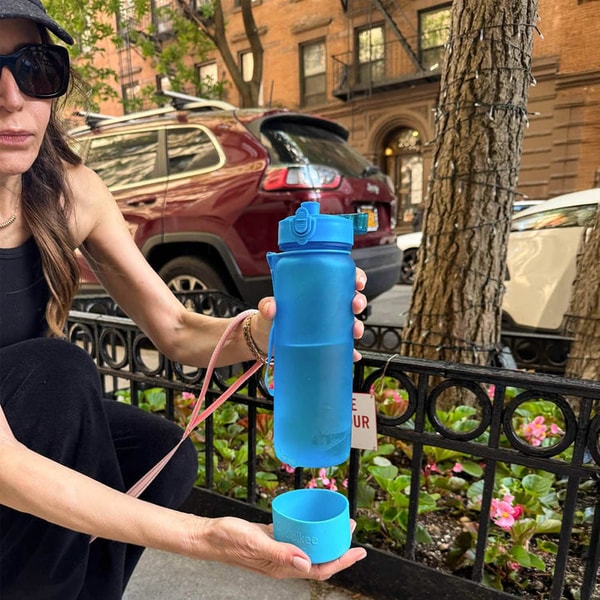 Walkee Paws Buddy Bottle & Bowl Review