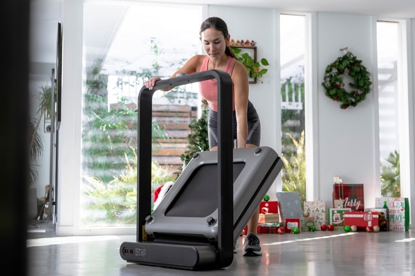 Komfortables Gehen und Joggen mit WalkingPad im Zuhause und Homeoffice