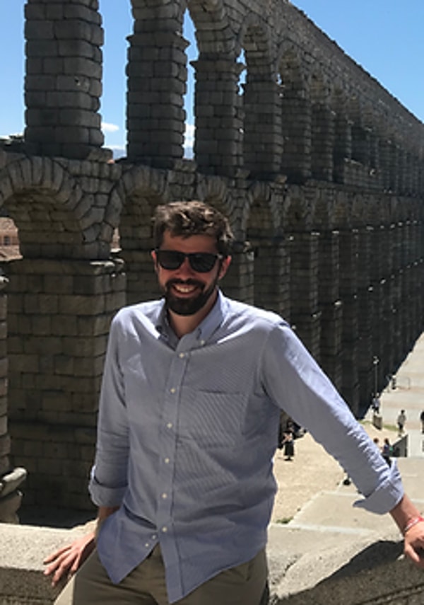 About WalknTours