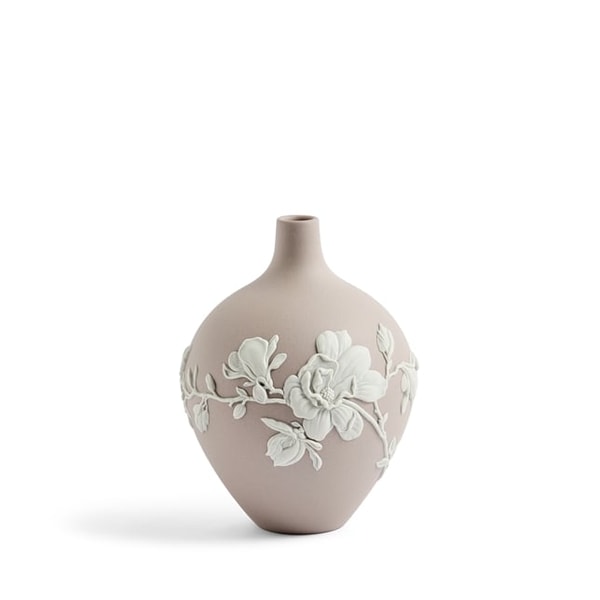 Wedgwood Magnolia Blossom Bud Vase Mink Review