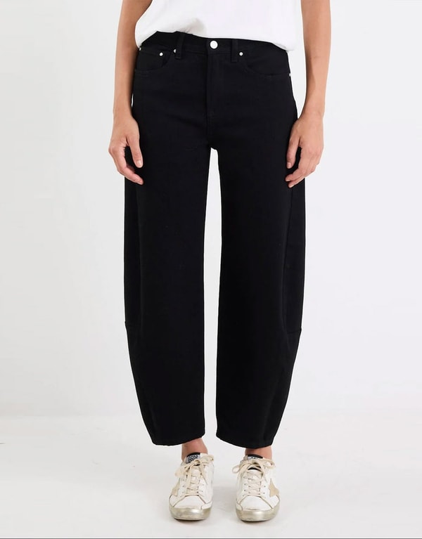 White & Co. Graduate Stretch Barrel Jeans Review
