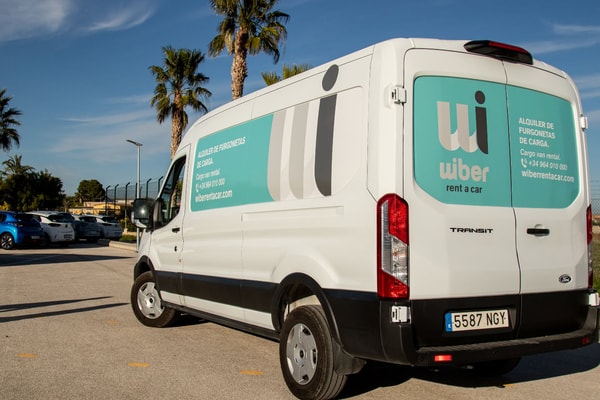 Wiber Rent a Car Alquiler de Furgonetas Rese&ntilde;a