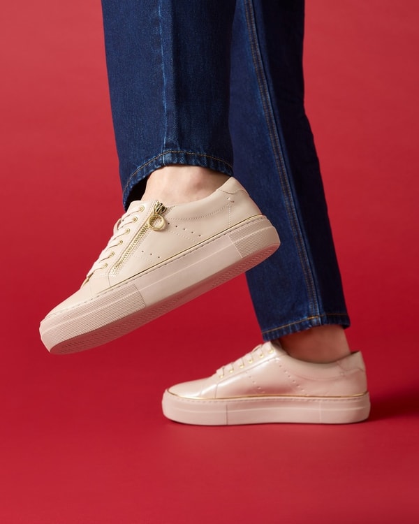 About Williams Shoes