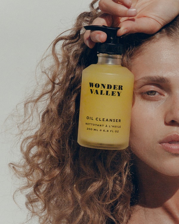 Wonder Valley Oil Cleanser Review