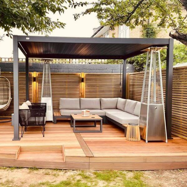 About Woodlark Garden Luxury