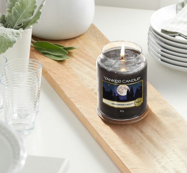 Yankee Candle Midsummer's Night Candle Review
