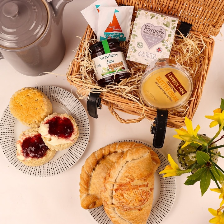 Image: facebook.com/devonhampers