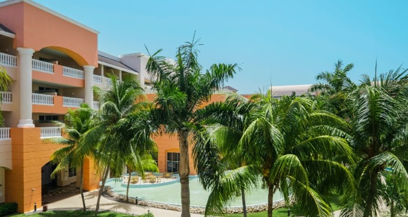 Junior Suite Near Pool