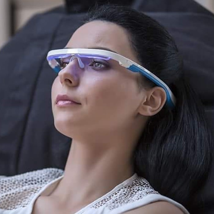 AYO Light Therapy Glasses Review 2024 → Glasses for Improving Circadian Rhythm